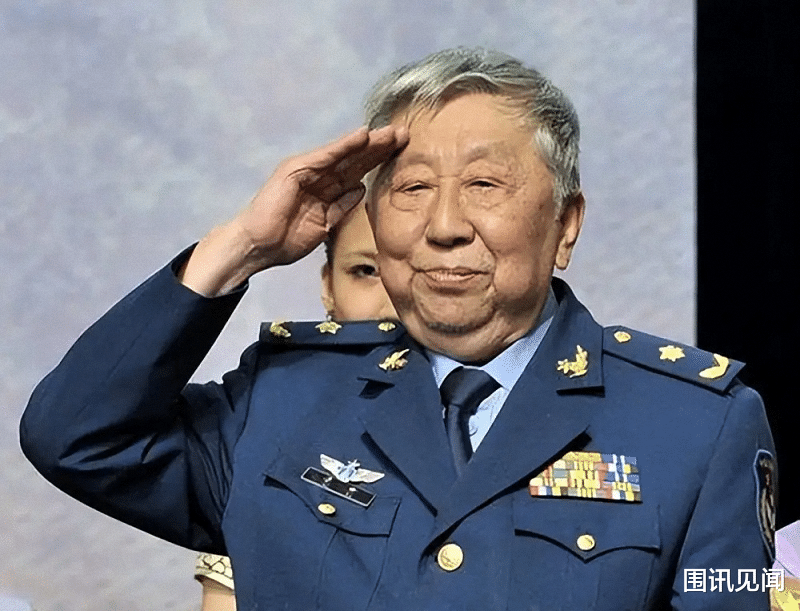 穿将军服演出的李双江、宋祖英等人，到底是不是将军？