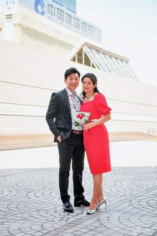 打破大S记录！《麻辣鲜师》女星胡凯欣三度结婚，嫁32年前的初恋(图8)