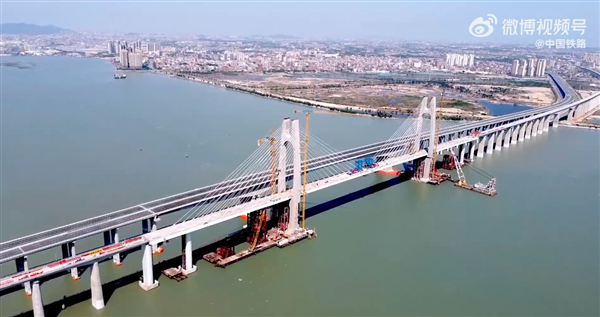 中国首条跨海高铁线路！福厦高铁最后一座跨海大桥合龙：明年通车