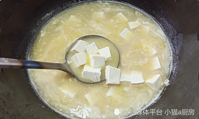 白菜豆腐汤这样做，汤色浓白，味道清香味美，特别开胃好吃(图9)